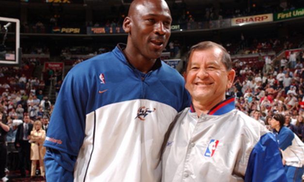 Tommy Núnez Impartirá Clínica de Arbitraje en los Ocho Grandes