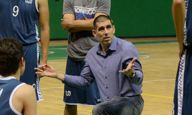 Entrenador Óscar Yander: pasión por el deporte ráfaga