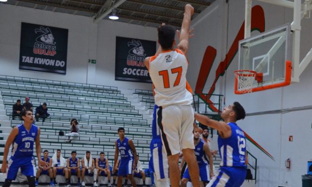 Aztecas UDLAP debutan con doble victoria