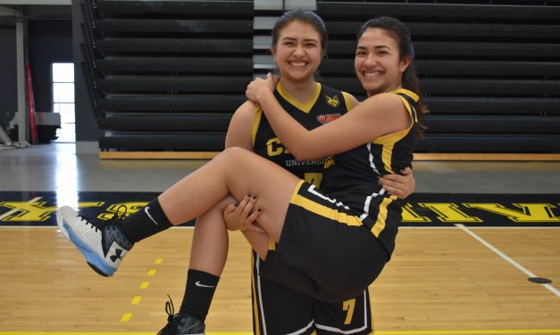 La responsabilidad de ser una Flores en la duela