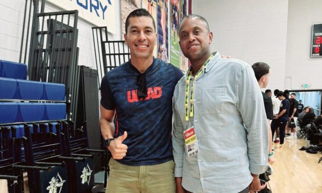 Juan Manuel Solano, coach de UMAD, asiste a clínica con entrenadores NBA