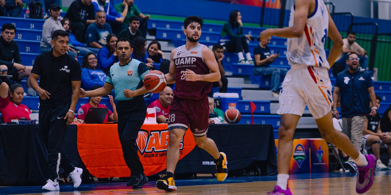 Trepidante partido entre UAMP Teziutlán y Gallos UAA
